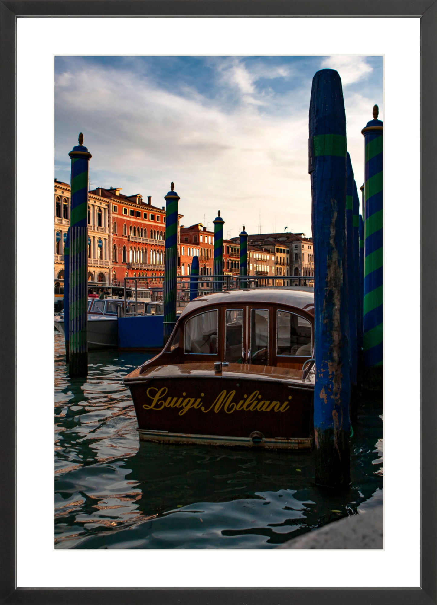 #Framed Print_16x24"_Black