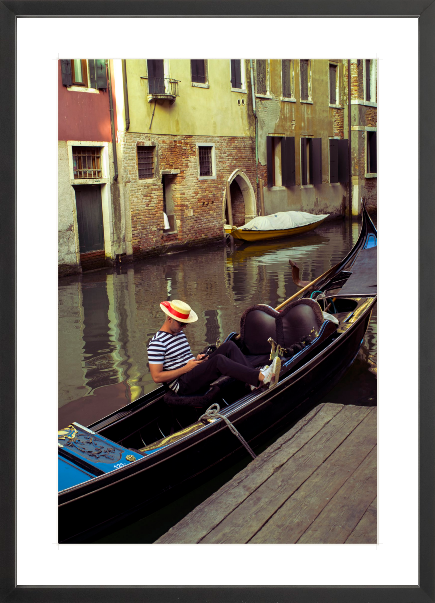 #Framed Print_16x24"_Black