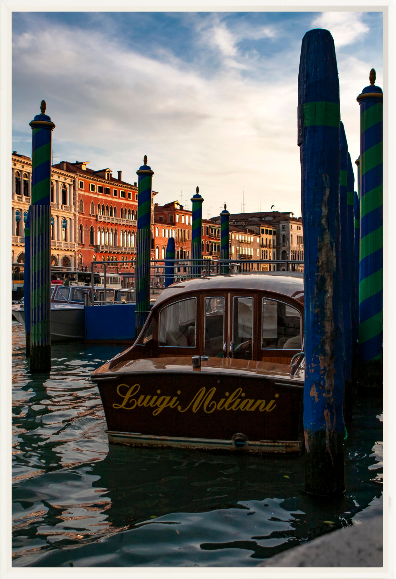 #Framed Canvas_16x24"_White