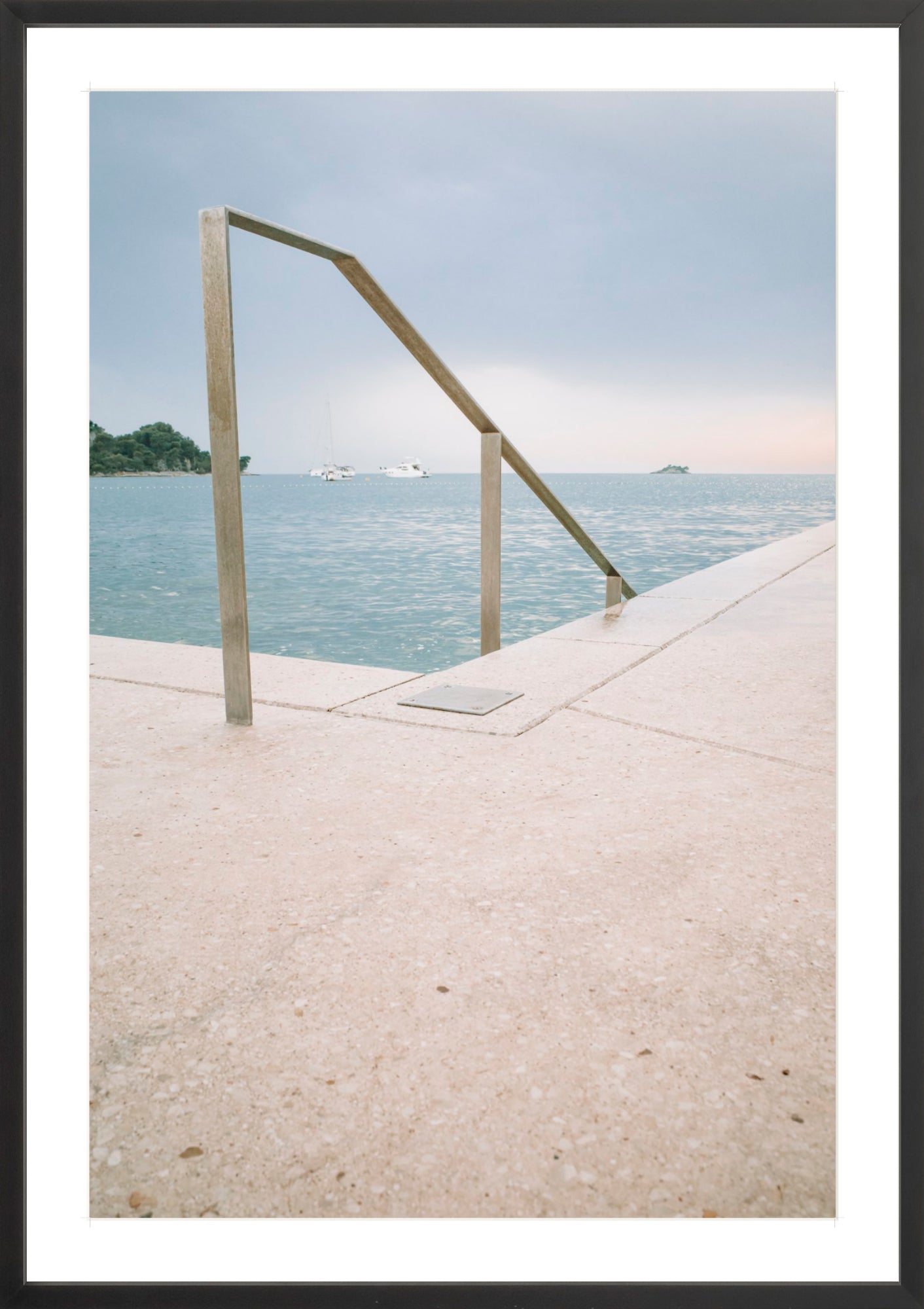 #Framed Print_24x36"_Black