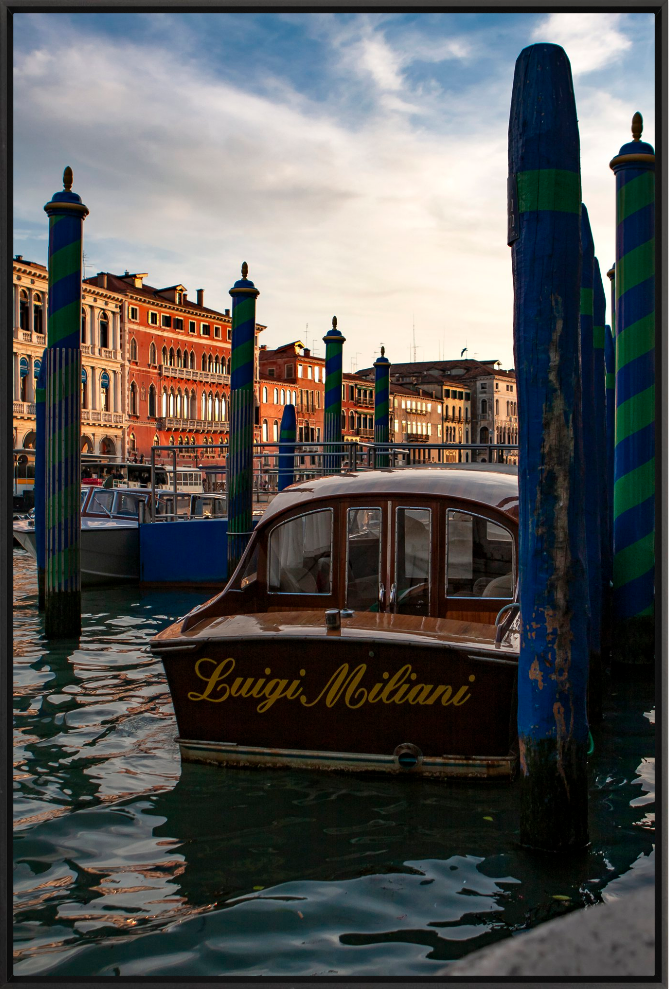 #Framed Canvas_24x36"_Black