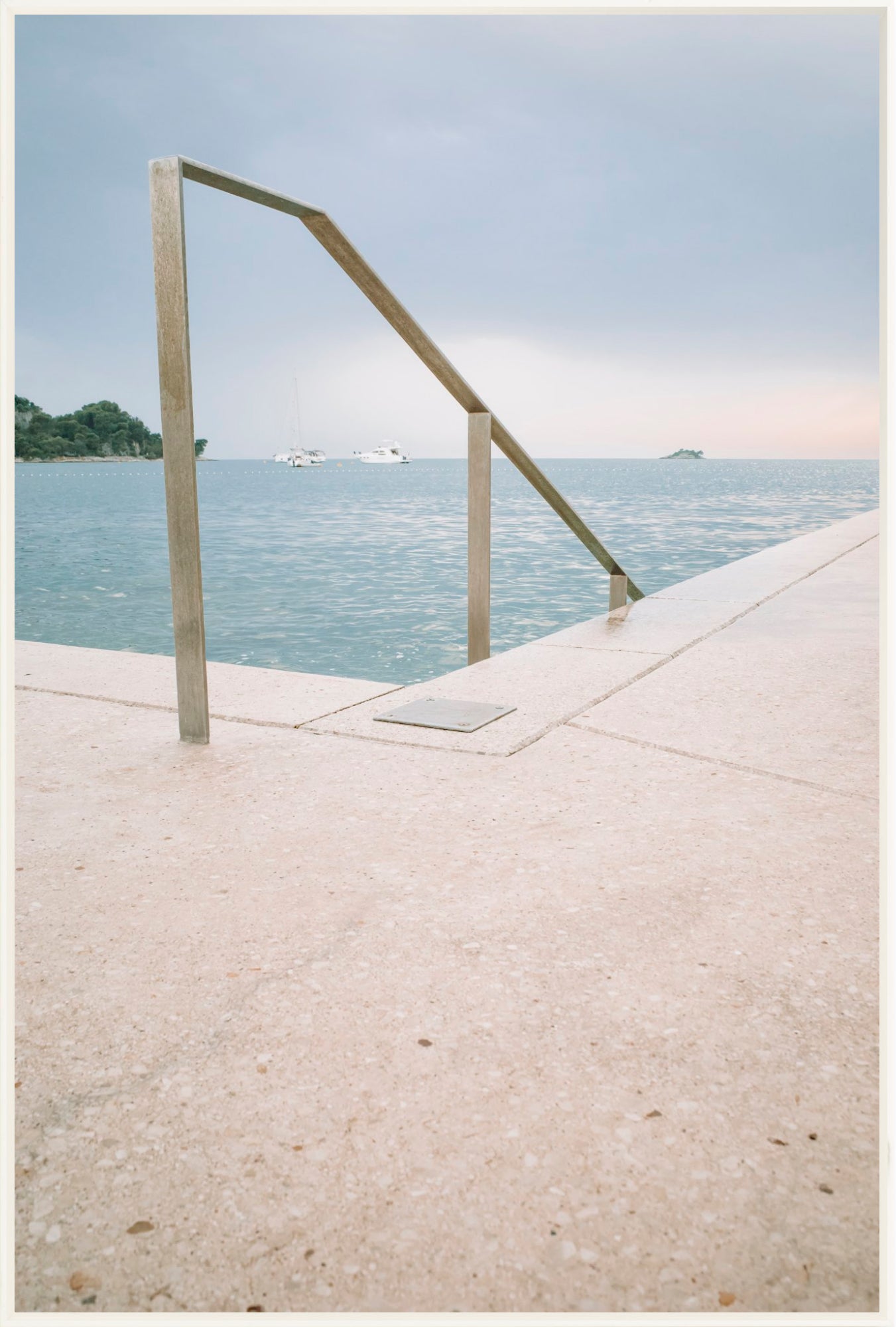 #Framed Canvas_40x60"_White