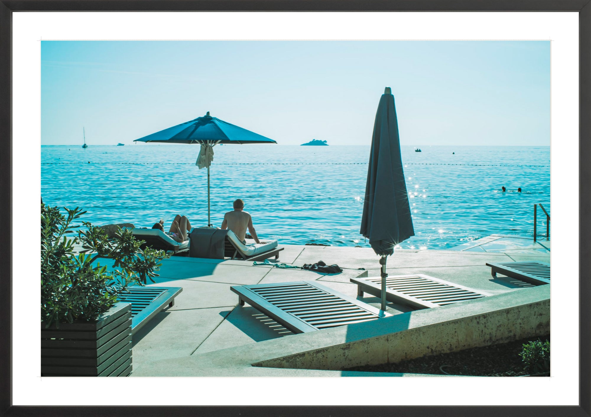 #Framed Print_36x24"_Black