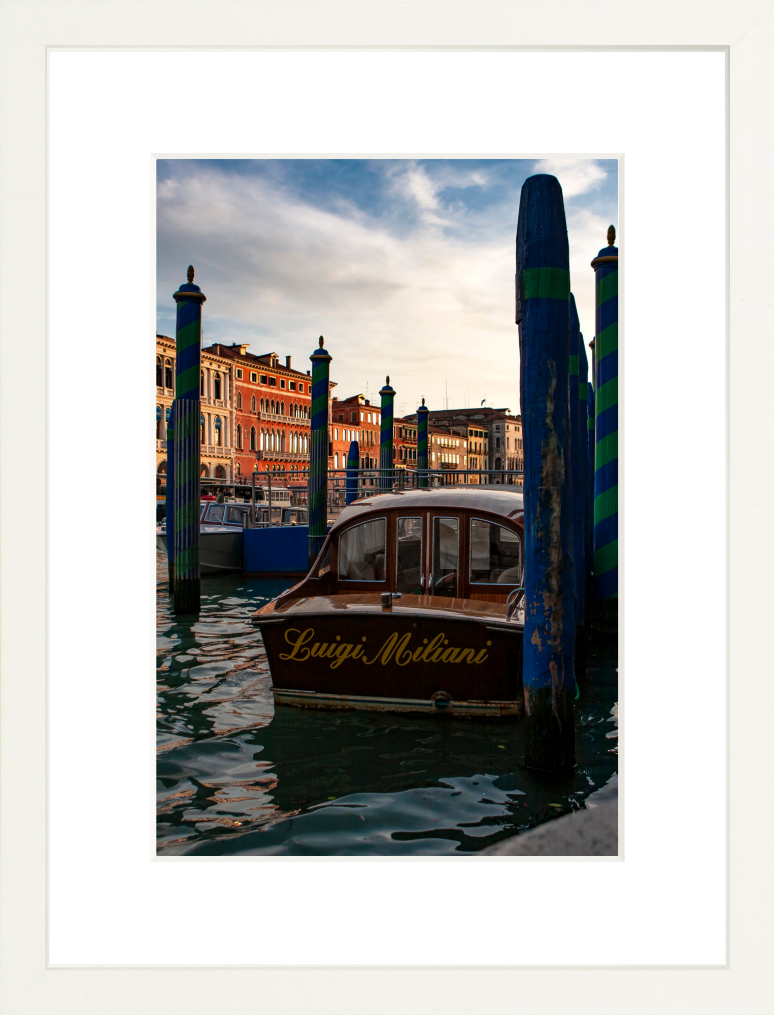 #Framed Print_8x12"_White