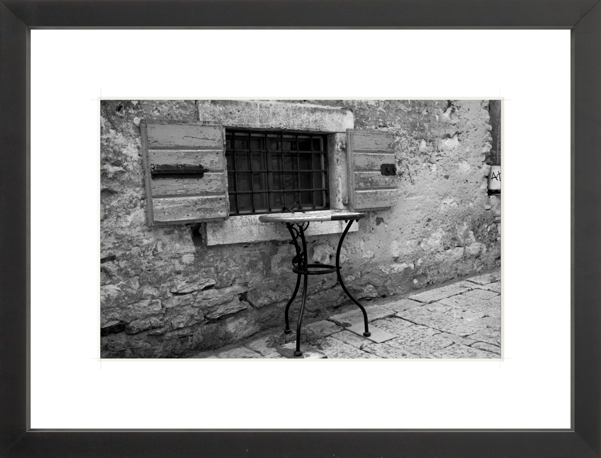 #Framed Print_12x8"_Black