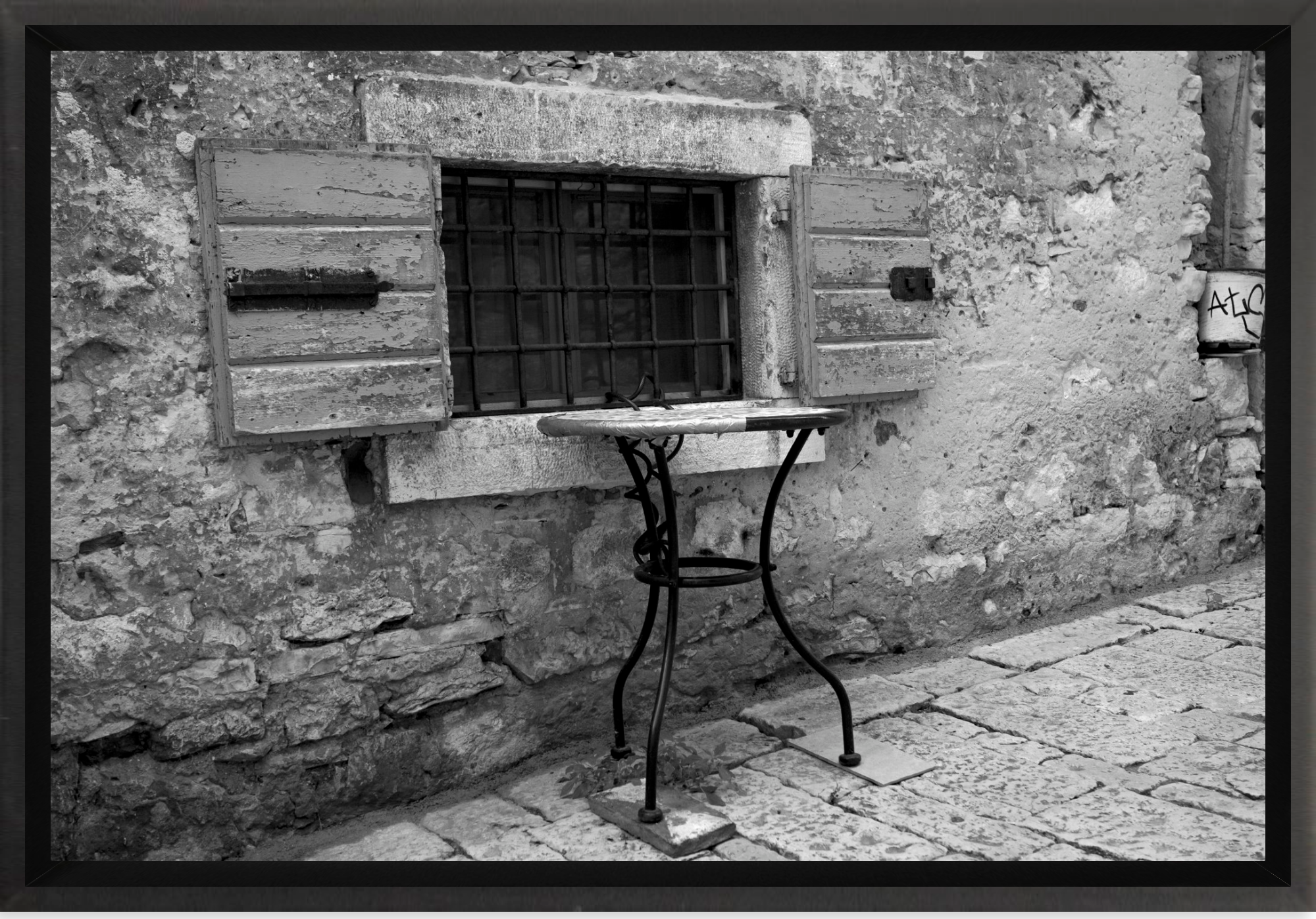 #Framed Canvas_12x8"_Black