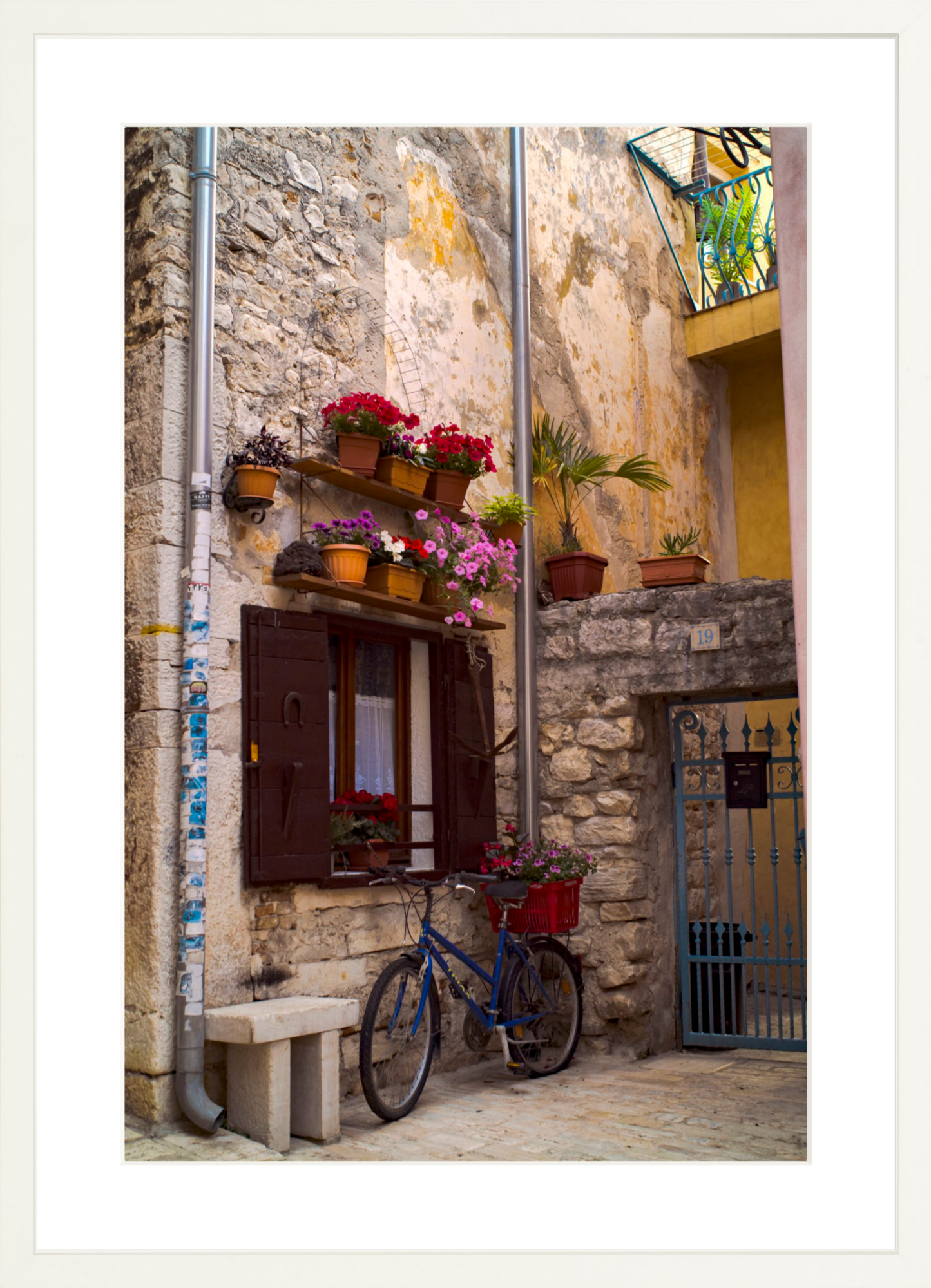 #Framed Print_16x24"_White