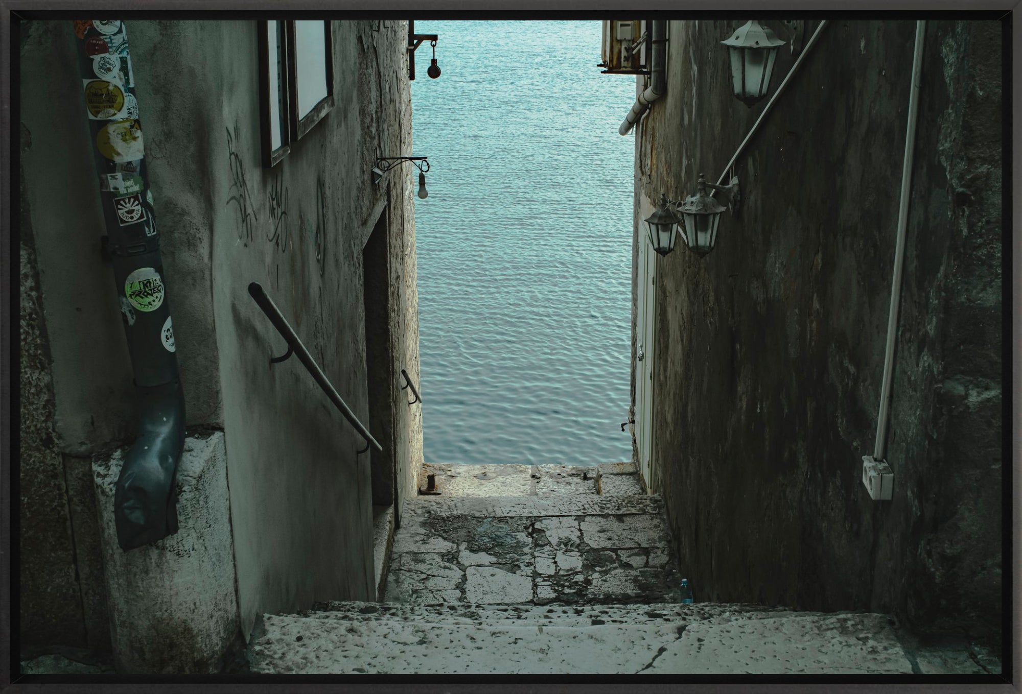 #Framed Canvas_24x16"_Black