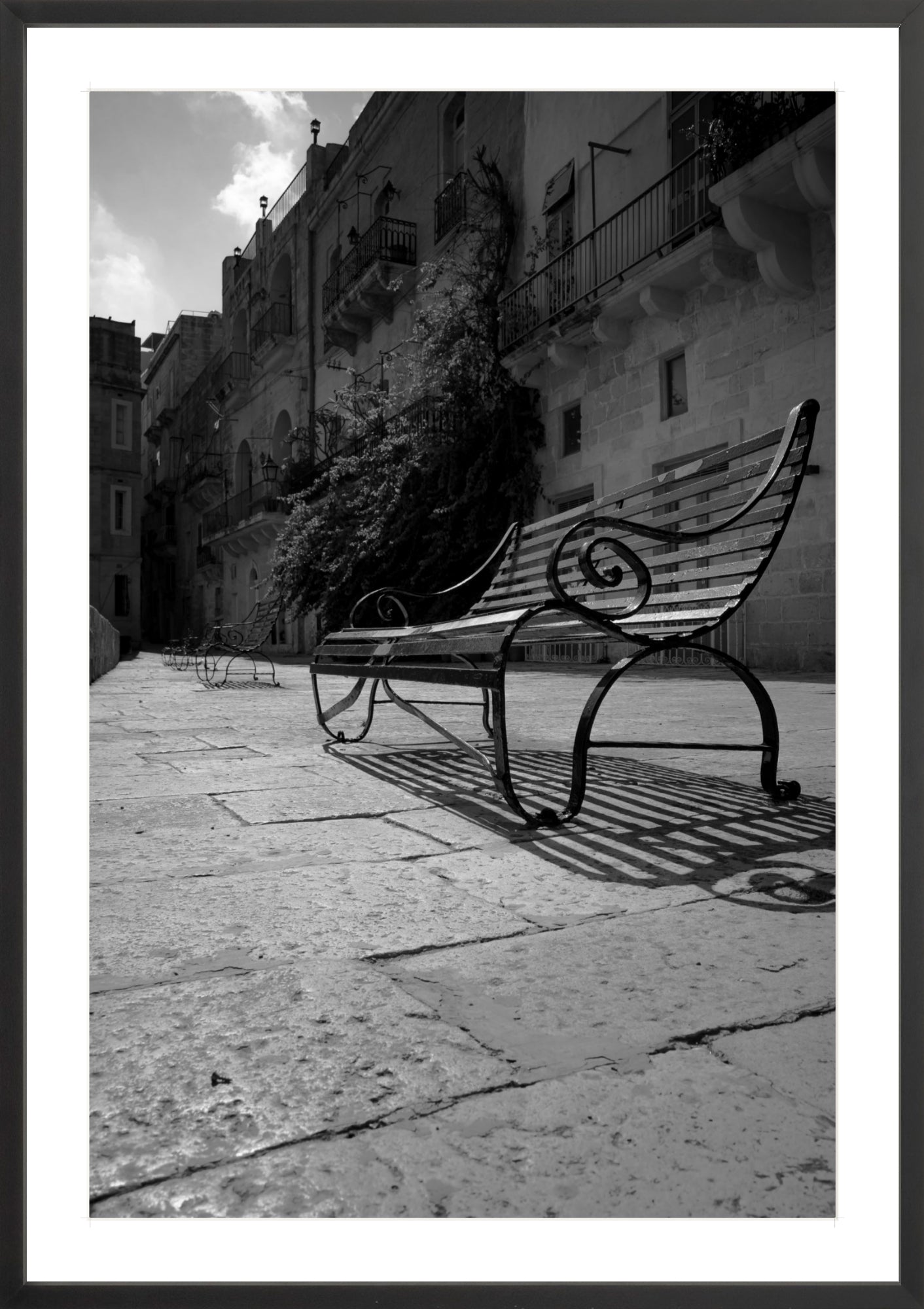 #Framed Print_24x36"_Black