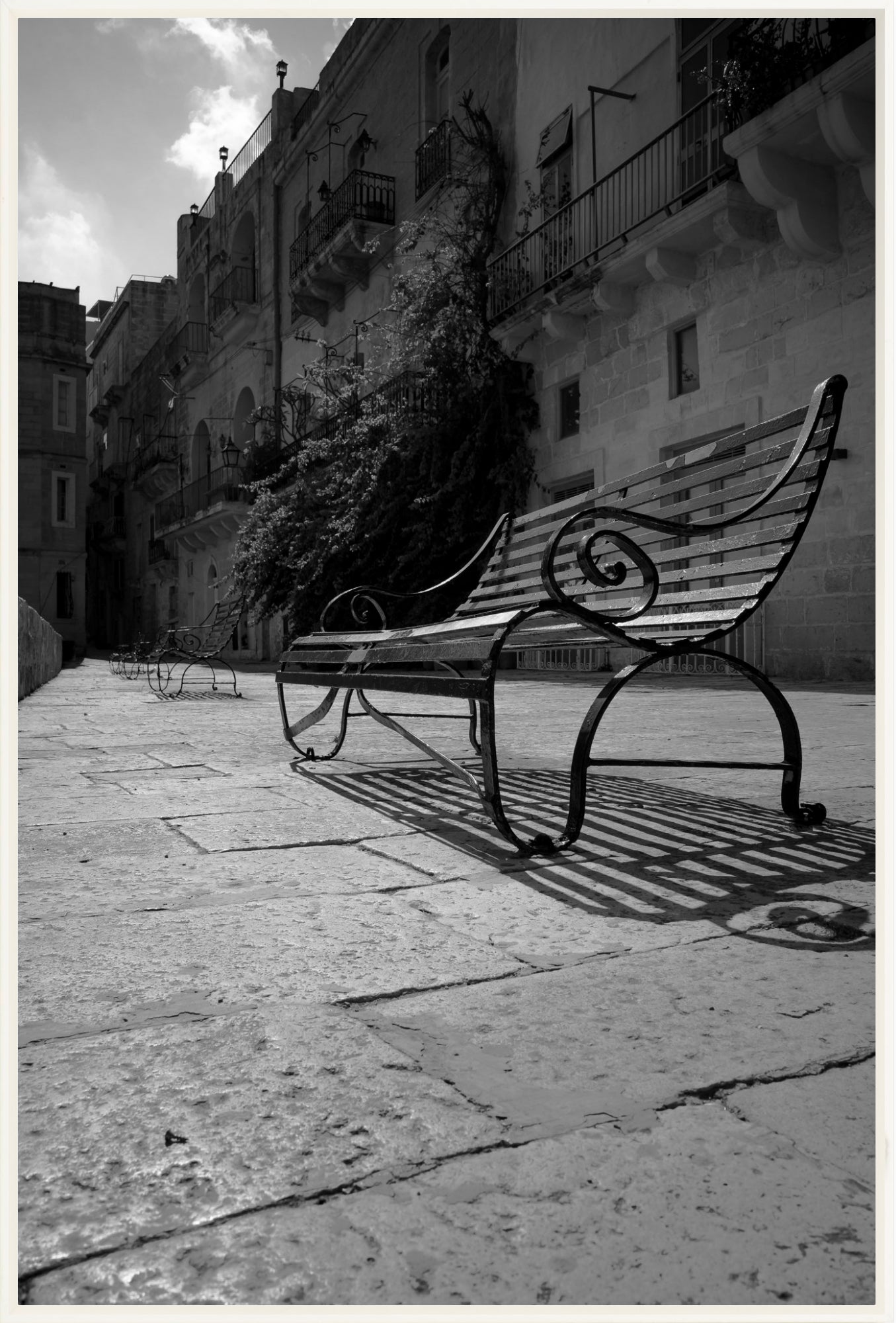 #Framed Canvas_24x36"_White