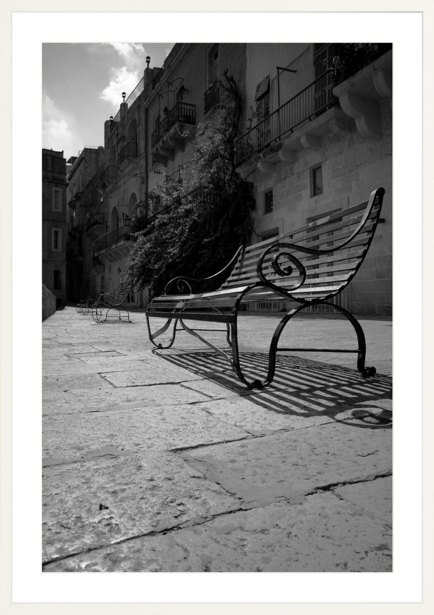#Framed Print_24x36"_White