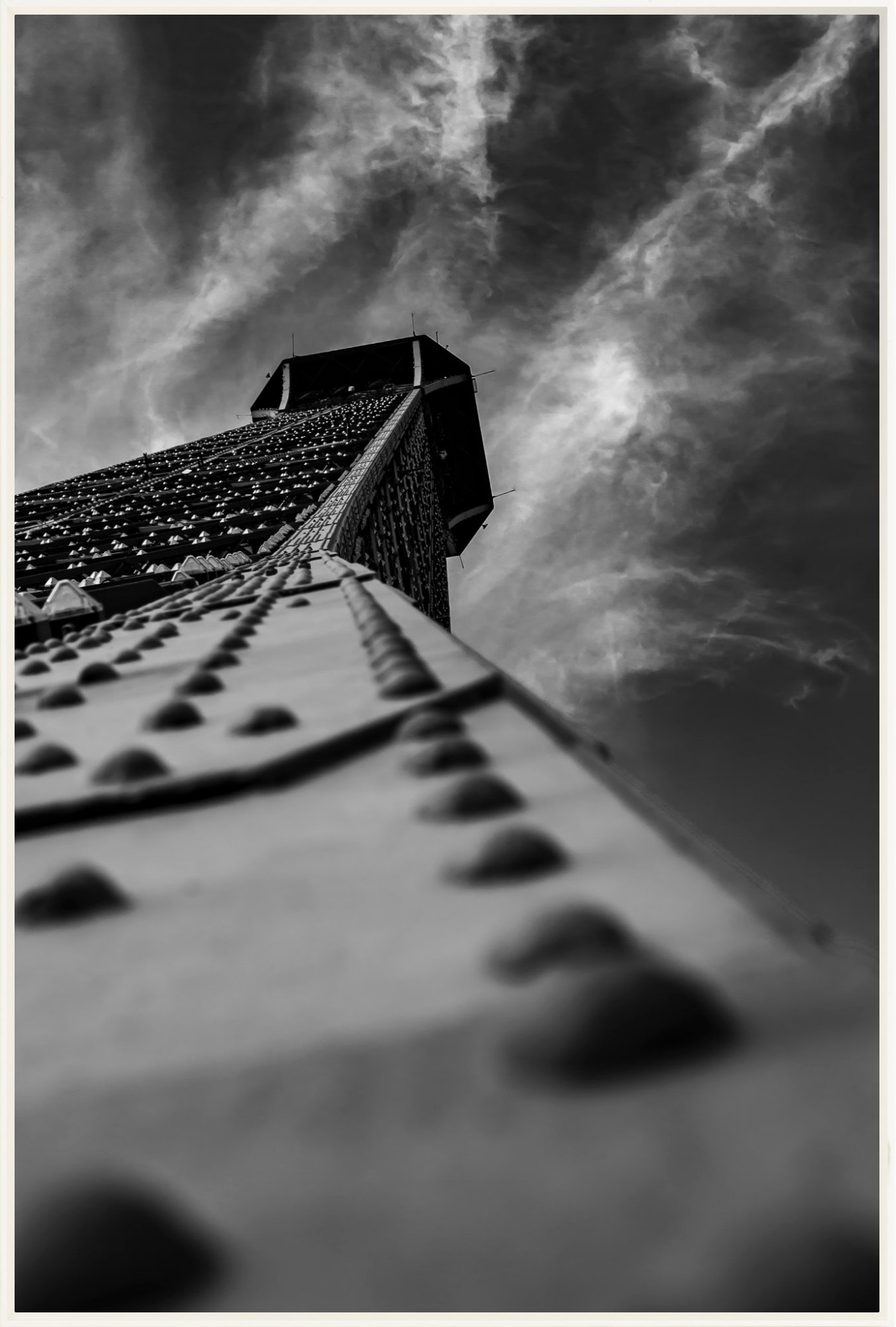 #Framed Canvas_40x60"_White