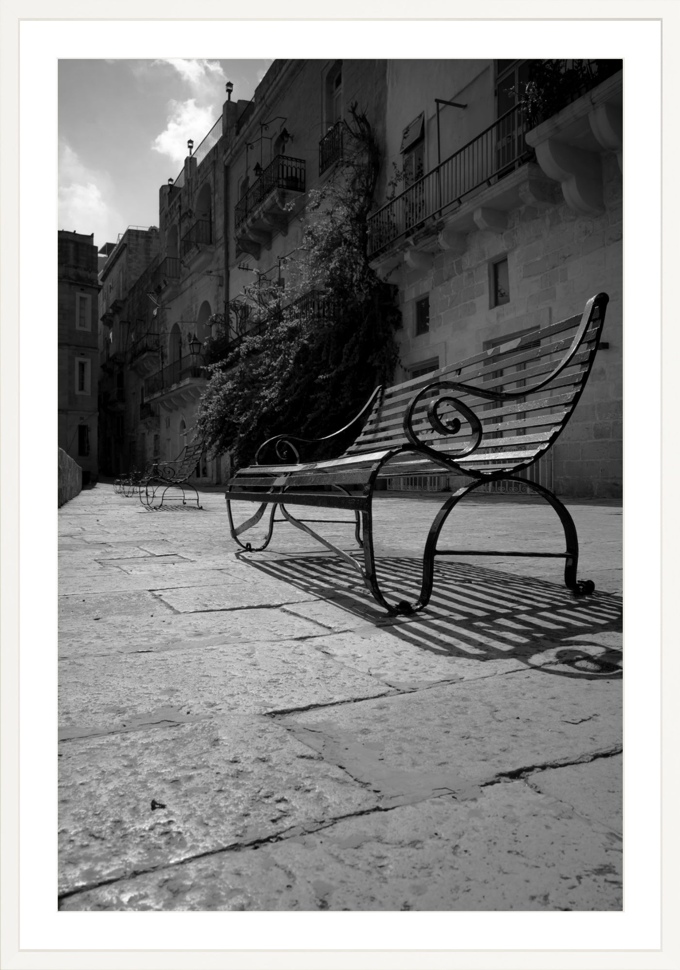 #Framed Print_40x60"_White