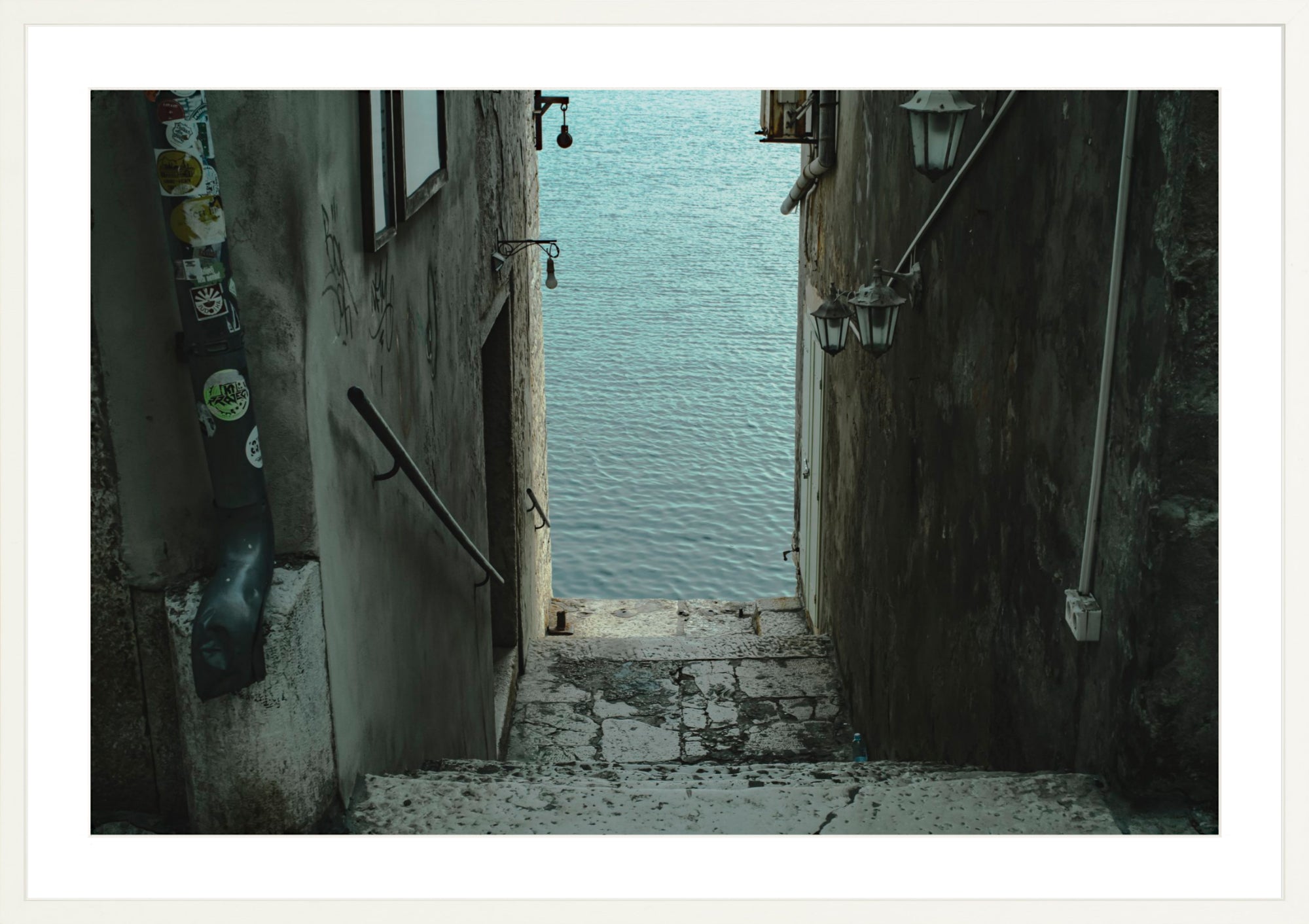 #Framed Print_36x24"_White
