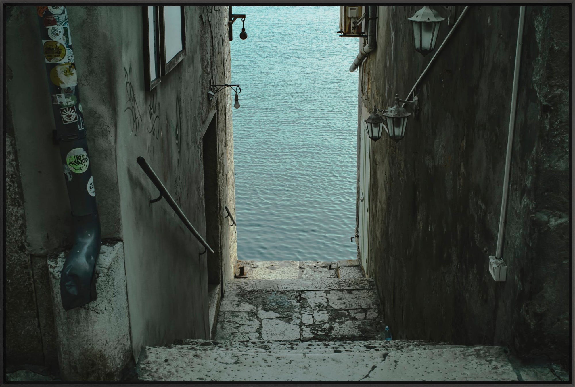 #Framed Canvas_45x30"_Black